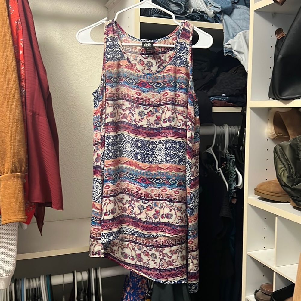 Beautiful flowy tunic tank!